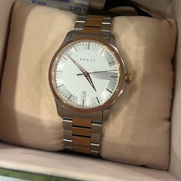 Gucci Three Hand Swiss Quartz Bracelet Watch, 38mm new in box - Picture 2 of 4